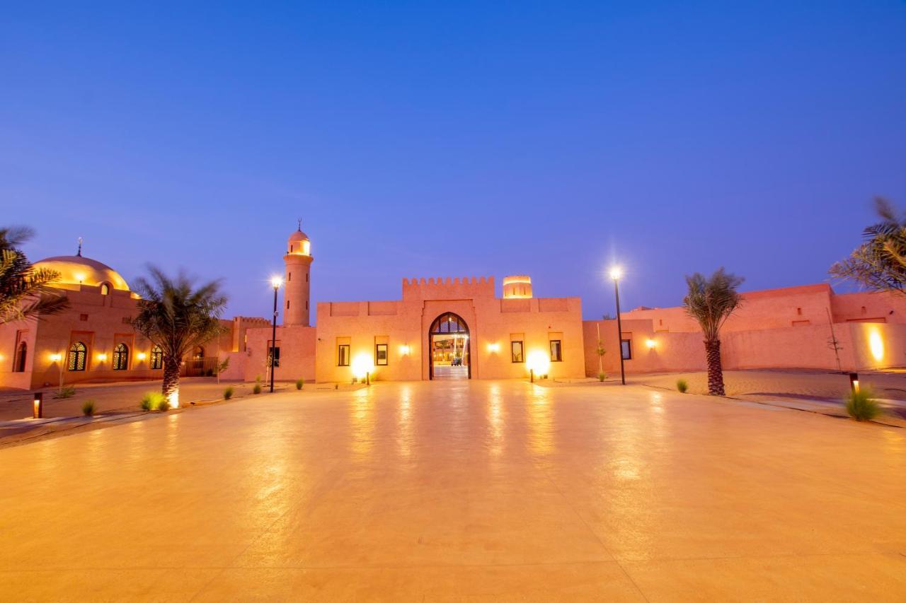 Отель Al Badayer Retreat By Sharjah Collection Margham Экстерьер фото The main entrance of the hotel